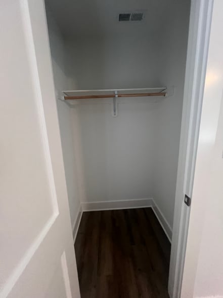 Building Photo - 302 Indian Dr