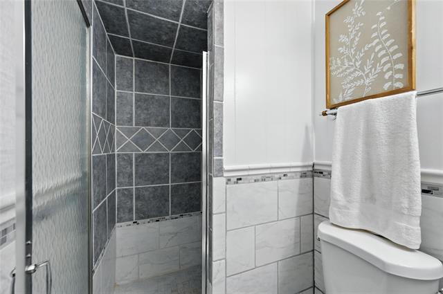 Building Photo - 214 Dorris Dr