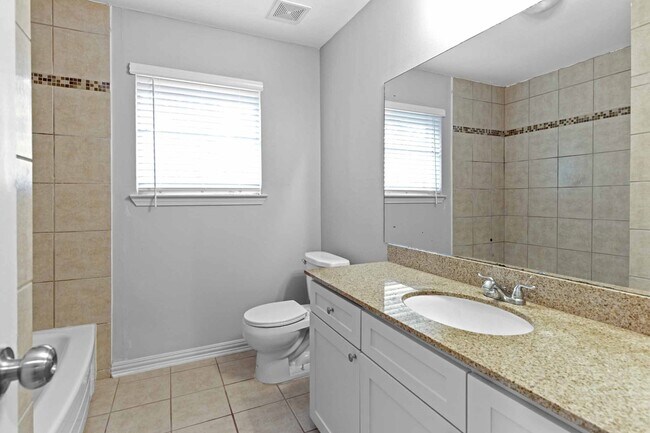 Building Photo - 5638 Spellman Rd
