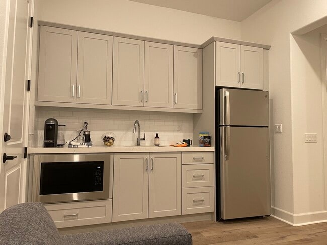 Building Photo - 8123 Denali Dr