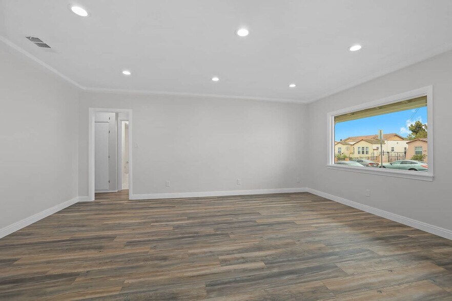 Building Photo - 3709 Olive St