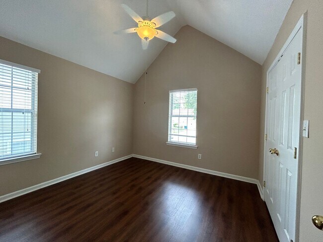 Building Photo - 413 Sherrels Ford