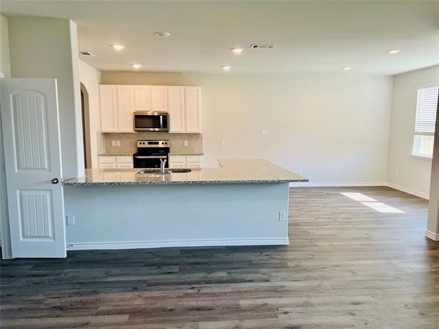 Building Photo - 8308 White Pine Dr
