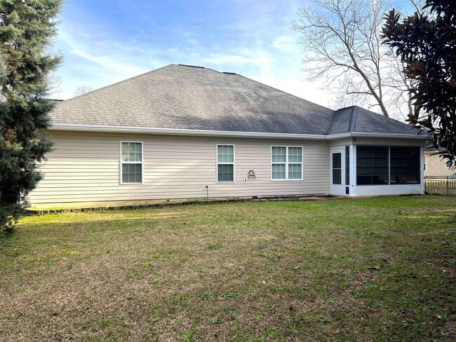 Building Photo - 105 Clay Stone Ct