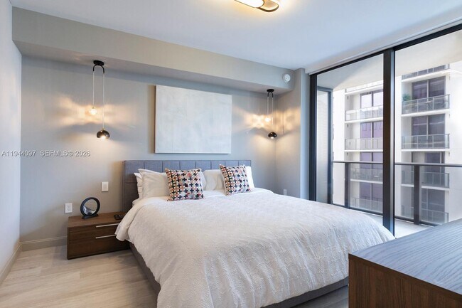 Building Photo - 55 SW 9th St