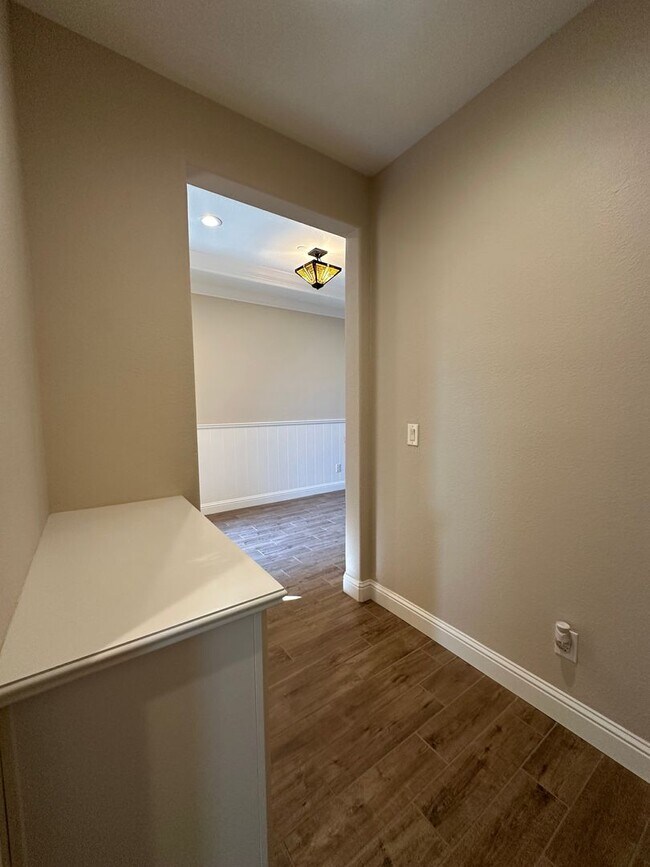 Building Photo - Impressive All Single Story 3 Bedroom, 2.5...