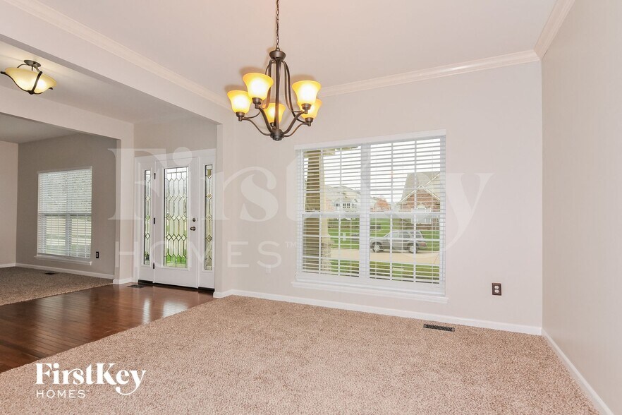 Building Photo - 432 Parkview Manor Ln