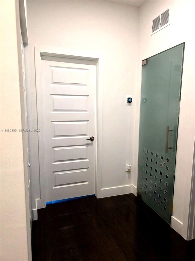 Building Photo - 15785 NW 91st Ct