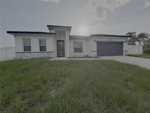 Building Photo - 16950 SW 42 Ave