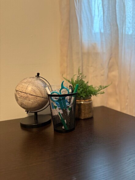 Building Photo - 313 Hixson Ave