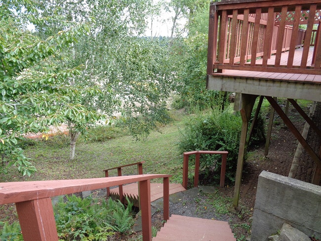 Building Photo - 1266 NW Timber Shadow Ct