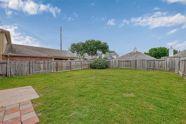 Building Photo - 11918 Solon Springs Dr