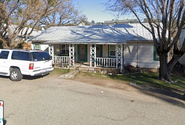 Primary Photo - 256 Spanish St
