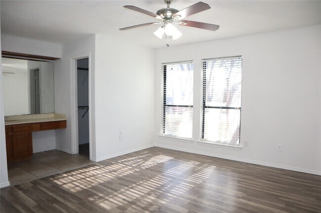 Building Photo - 2731 Eagle Pass