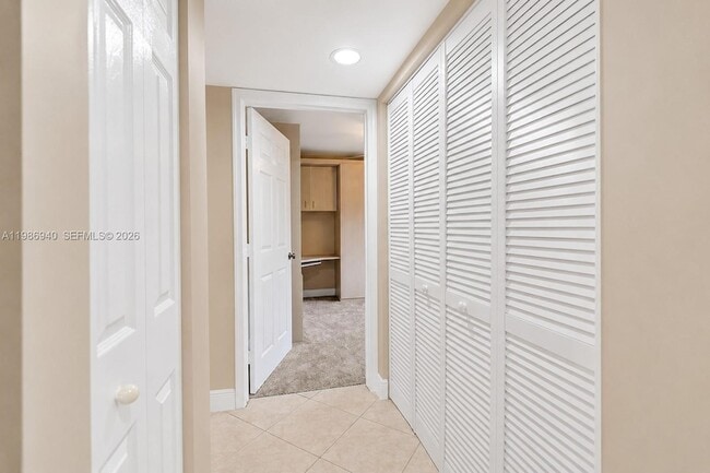 Building Photo - 12547 Imperial Isle Dr