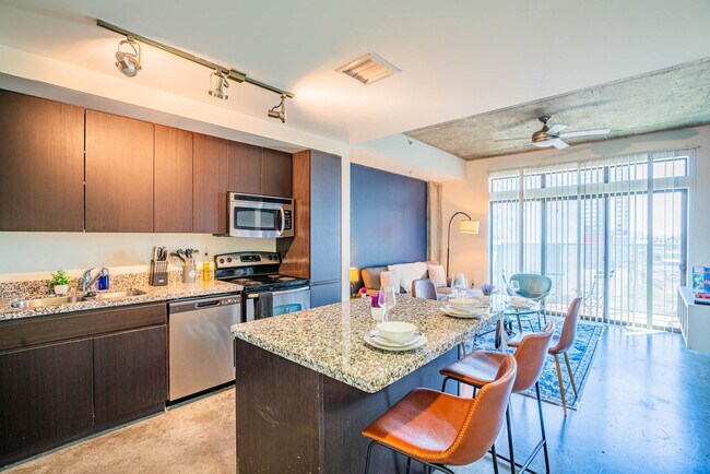 Building Photo - 915 N 4th St