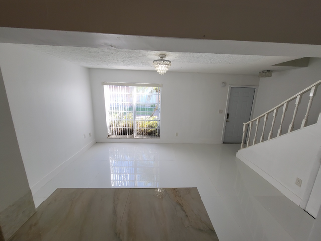 Building Photo - 19352 SW 103rd Ct
