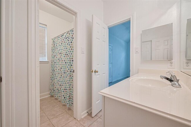 Building Photo - 3118 Emory Oak Ln