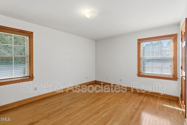 Building Photo - 1200 Boxwood Ln