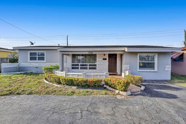 Building Photo - Beautiful 3 bedroom 2 bath Home in Miramar...