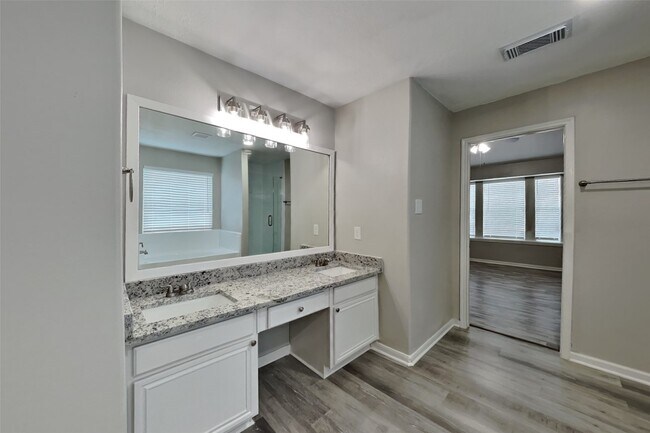 Building Photo - 6611 Barker Bend Ln