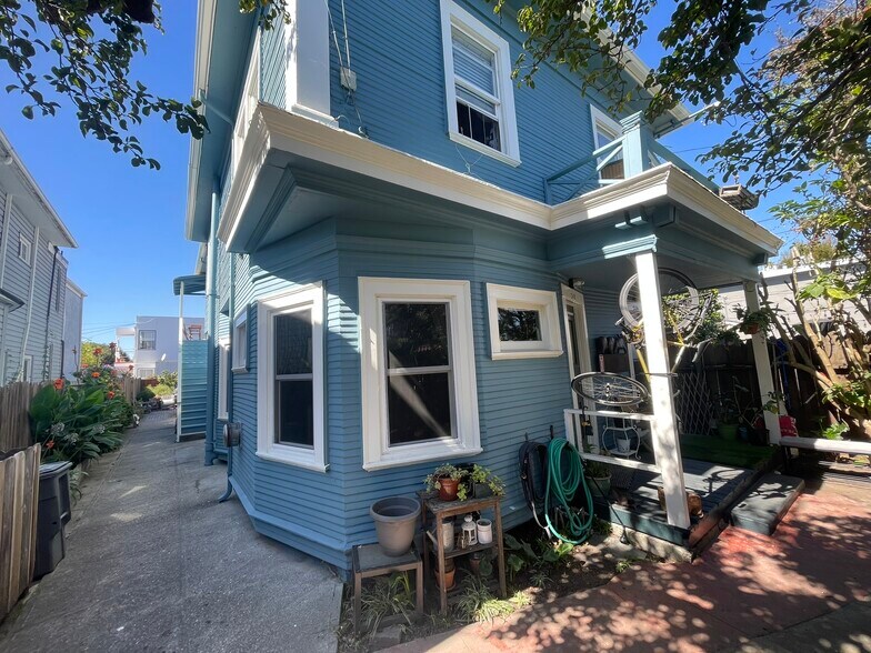 Building Photo - 3110 California St