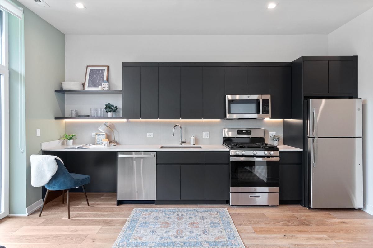 Building Photo - 4513 N Clark St