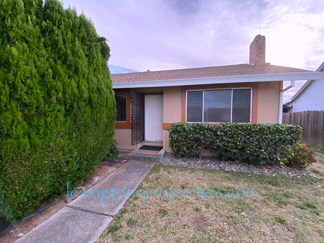 Building Photo - Charming 3BD, 1BA, Home with Modern Upgrades in Antelope, CA