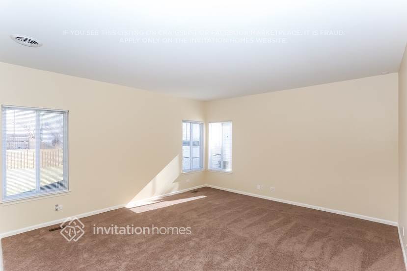 Building Photo - 290 S Annandale Dr