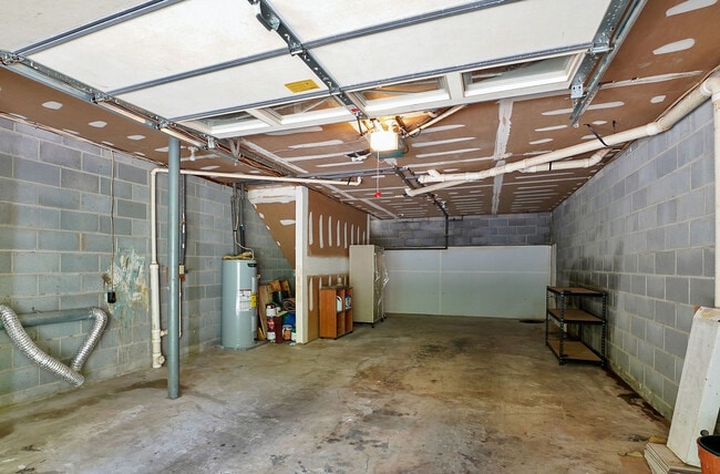 Building Photo - 4601 Little River Rd