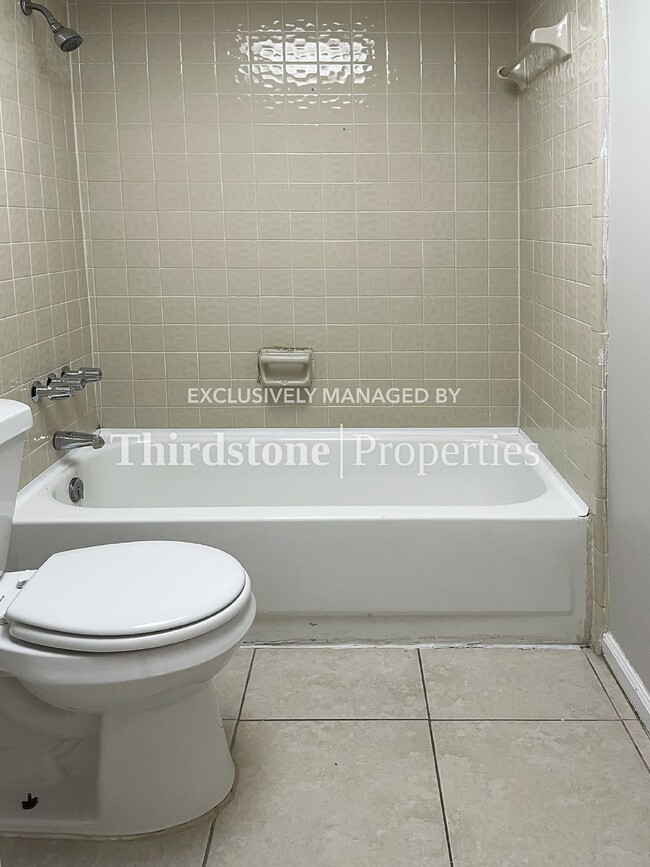 Building Photo - 5128 Indian Lakes Ct