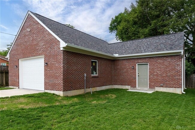 Building Photo - 4691 Mad River Rd