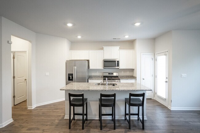 Building Photo - 950 Quaint Parish Cir
