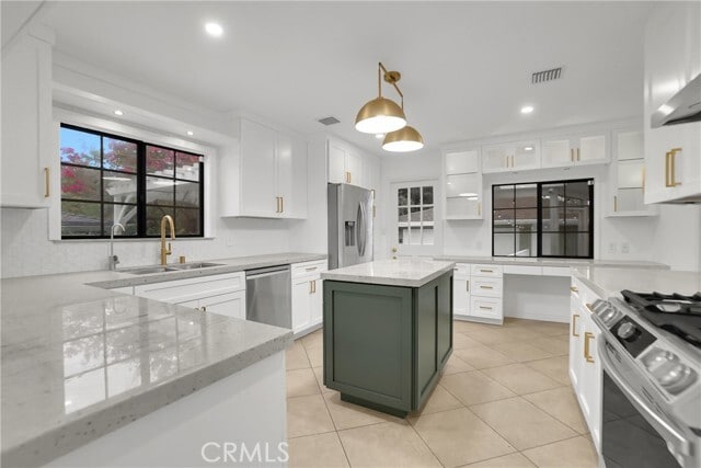 Building Photo - 1834 Midwick Dr