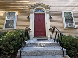 Building Photo - 6 Andrew St