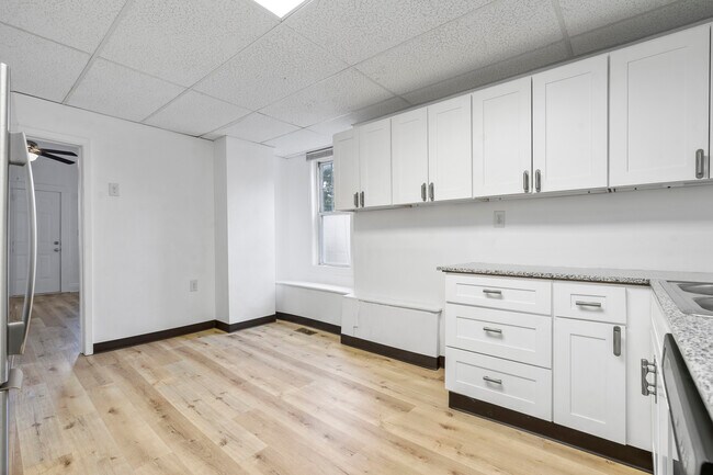Building Photo - 2721 Berg St