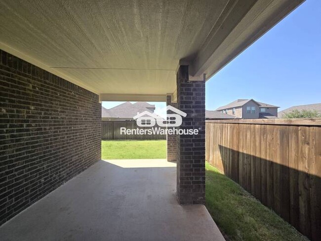 Building Photo - FOR RENT - MOVE IN READY - 4BEDS 2BATHS - ...