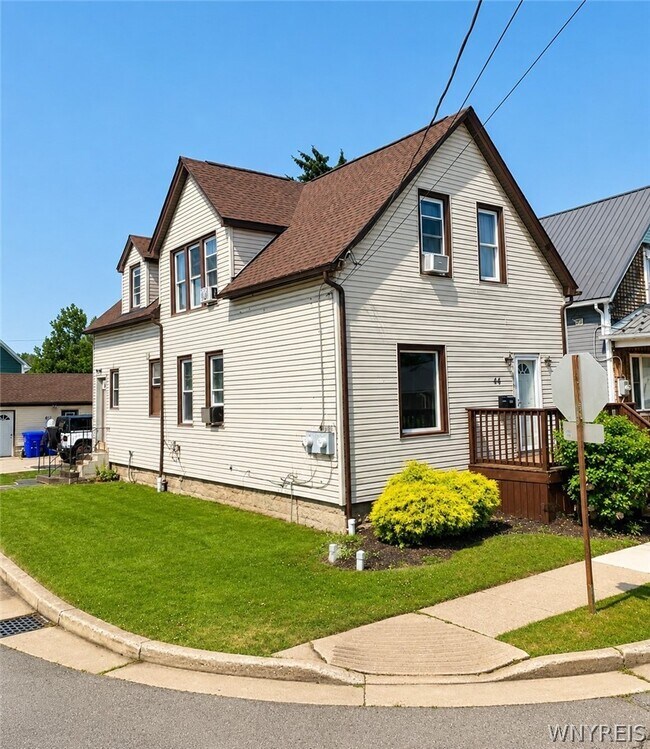 Building Photo - 85 Klas Ave