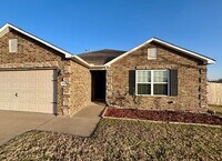 Building Photo - 7411 S Fir Pl