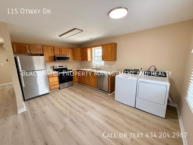 Building Photo - 115 Otway Dr