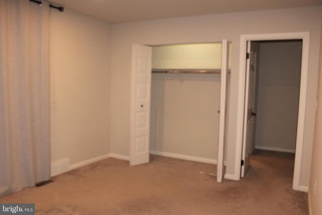 Building Photo - 2103 Foxfire Dr