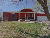 Building Photo - 213 N Summitlawn St