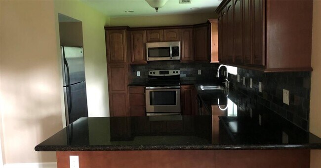 Building Photo - 8014 Mobud Dr