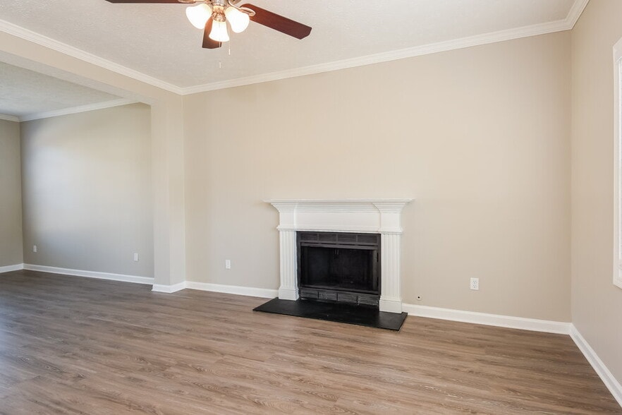 Building Photo - 2282 Martingale Ln