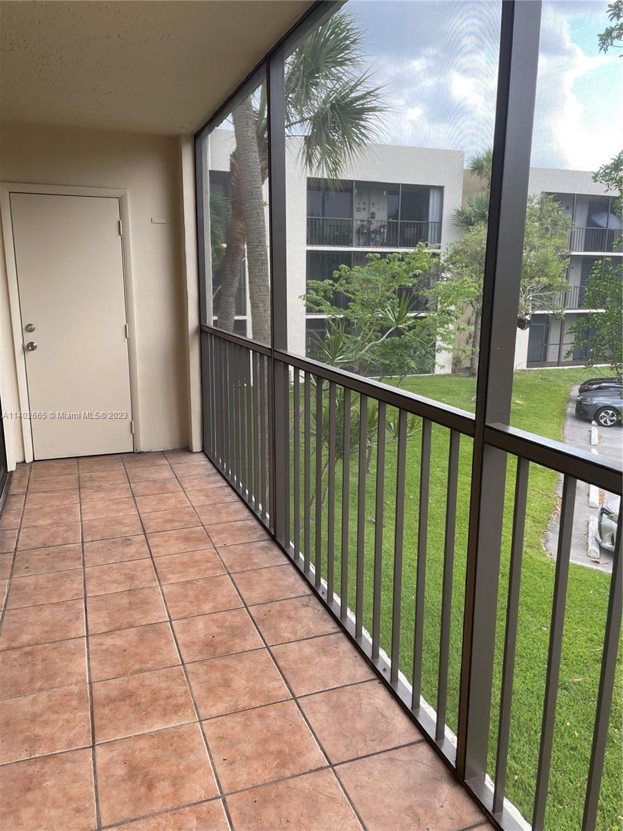Building Photo - 8005 SW 107th Ave