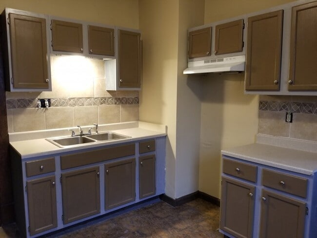 Building Photo - 235 W Columbia St