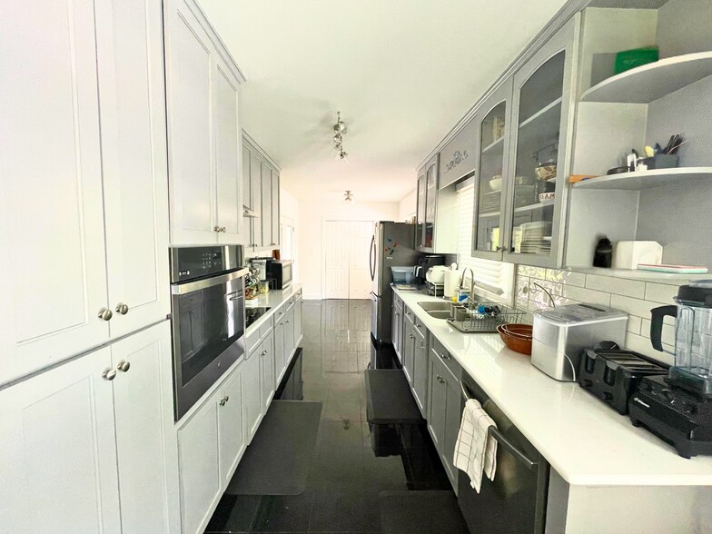 Building Photo - 1429 Lyon Ct