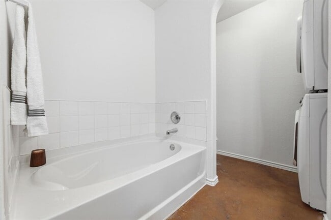 Building Photo - 4516 Felicity Ln