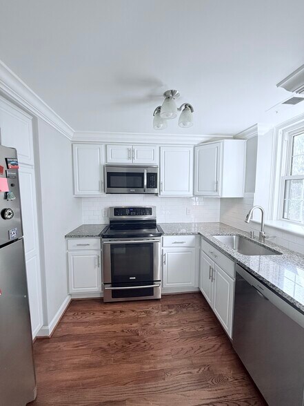 Building Photo - 4814 30th St S