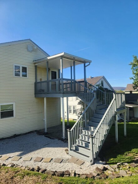 Building Photo - 505 Pittston Ave